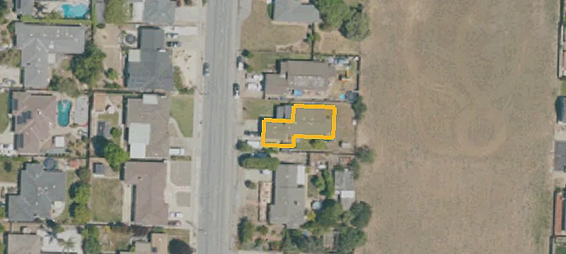 Multifamily Complex on Four Acres