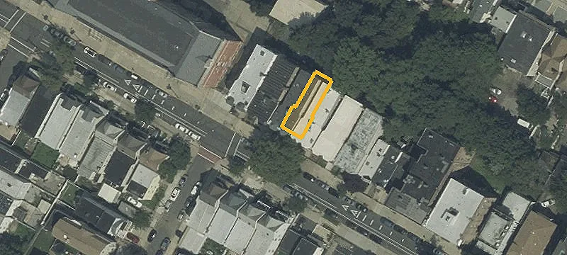 Renovated Multifamily Building Near Transportation