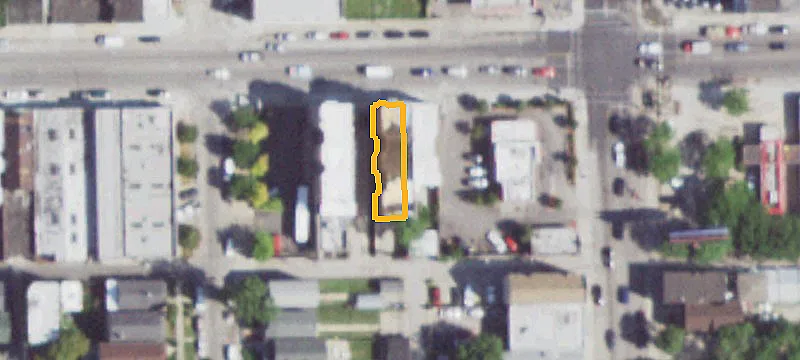 High-Traffic Retail/Office Space Available