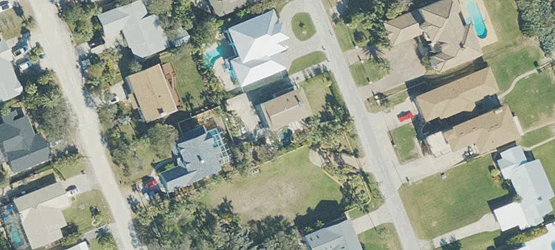 Freestanding Building in New Smyrna Beach