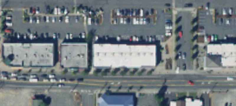 Retail/Office Space in Fred Meyer Center