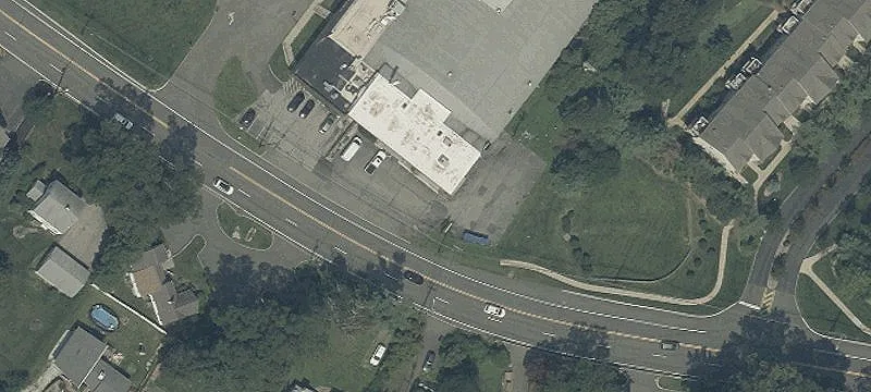 High Visibility Space on Woodport