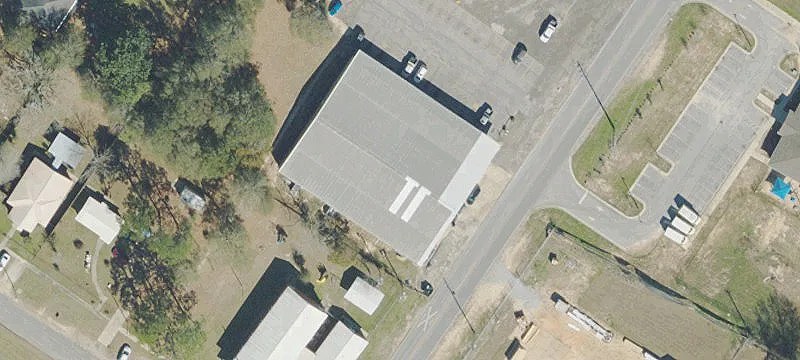 Retail Center with Anchor Tenant