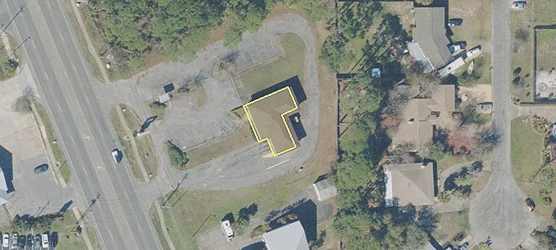 Versatile Commercial Building For Sale