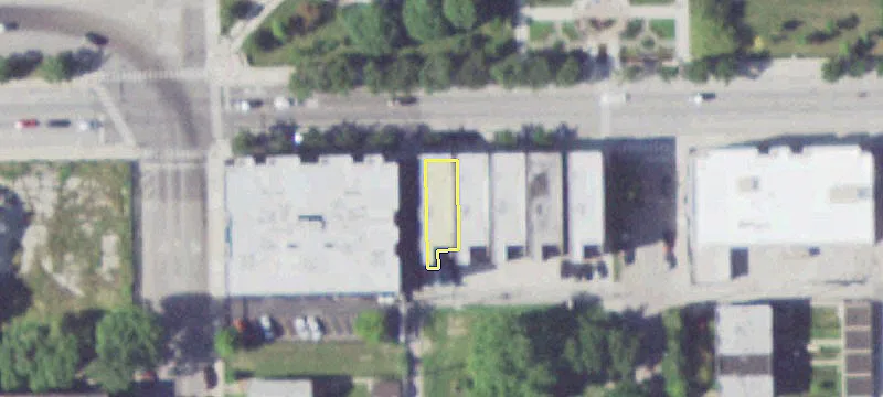 Bronzeville Commercial Condo For Lease
