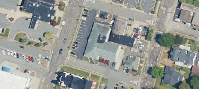 Updated Building with Flexible Space