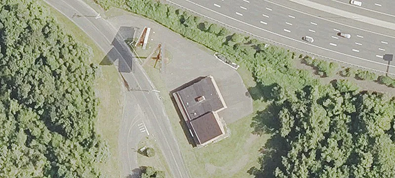 Versatile Commercial Space Near I-84