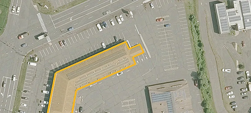 Versatile Retail/Office Space Available