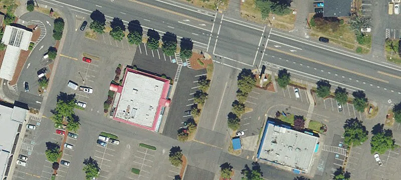 Freestanding Restaurant Building with Parking