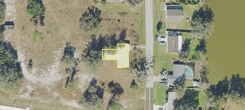 Level Lot Near Home Depot