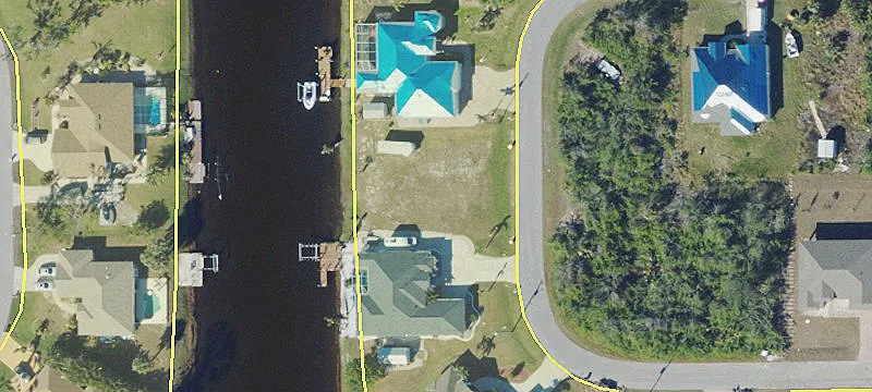 Waterfront Lot in South Gulf
