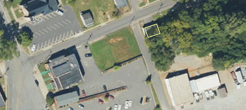 Level Lot Near Downtown