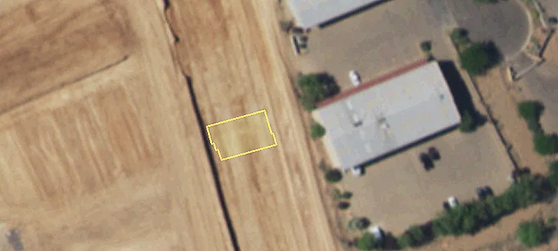 Versatile Commercial Live-Work Property
