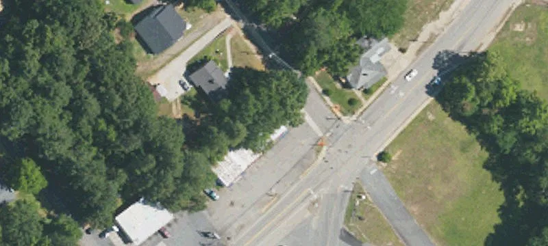 Versatile Retail Space Near Grocery
