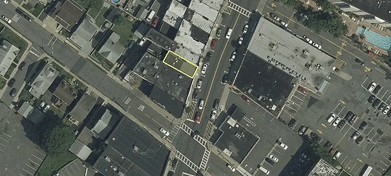 Retail Space in Prime Location