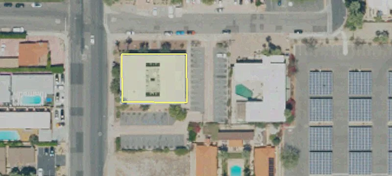 Commercial Space Near Upscale Amenities