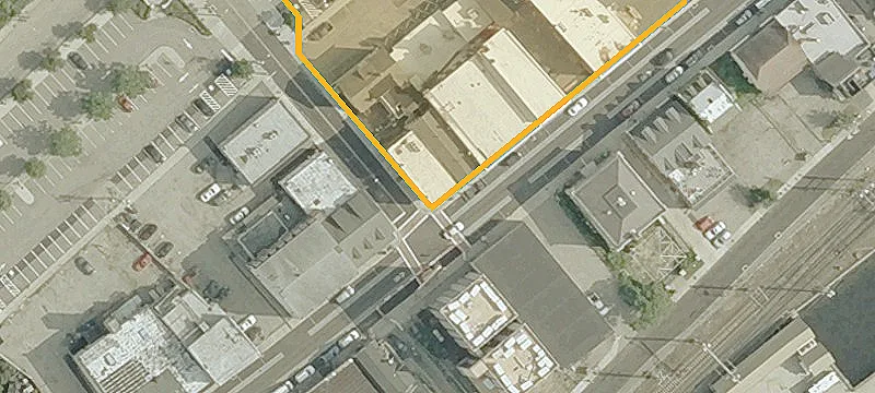 Mixed-Use Building in Downtown