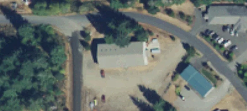 Versatile Commercial Building on Large Lot