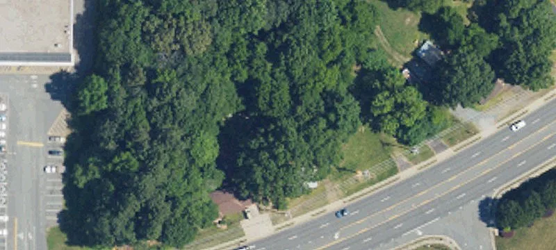 Commercial Lot on Busy Highway