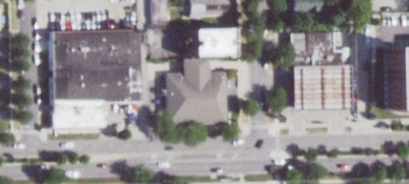 Versatile Flex Building on Corner Lot