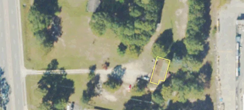 Commercial Land in High-Traffic Area
