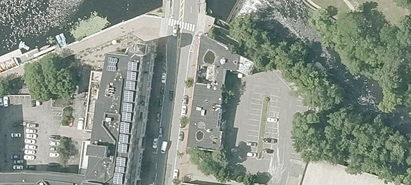 Retail, Restaurant, and Hotel Hub