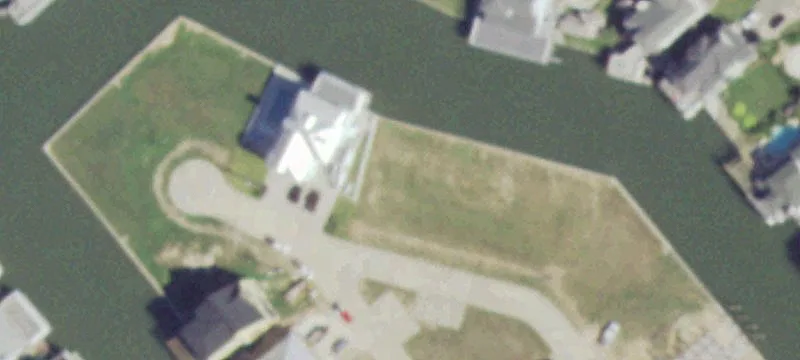 Waterfront Lot in Tiki Island