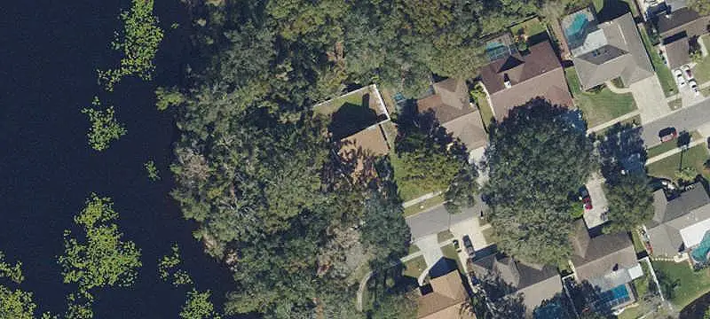 Lakefront Acreage in Tampa, FL