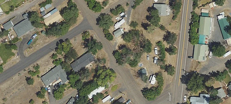 Maupin Commercial Building For Sale