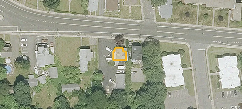 Mixed-Use Property on Busy Road