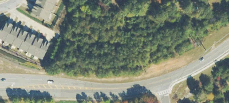 Commercial Land in Growing Area