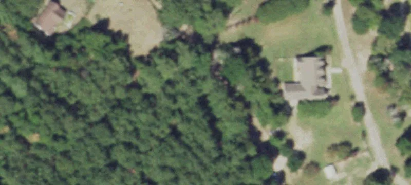 Home Overlooking Private Lake