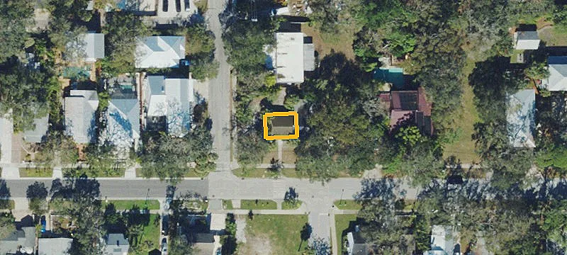 Cleared Corner Lot in Sarasota