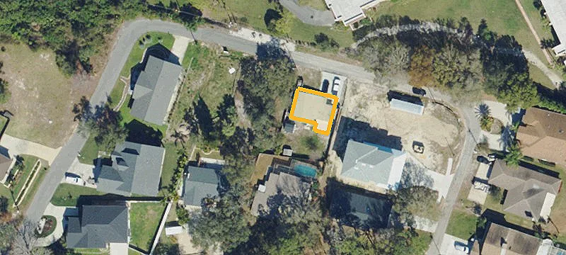 Residential Lot Near Lake Tarpon