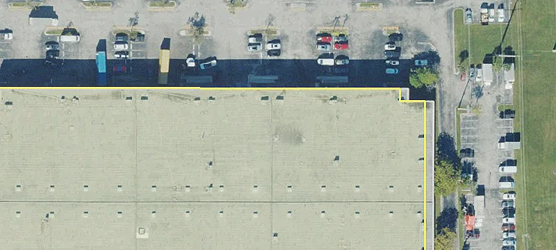 5,400 SF Flex Space Available