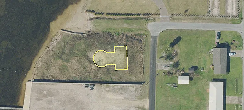 Waterfront Lot on North Bay