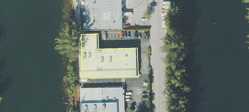Free Standing Showroom/Office/Warehouse Building
