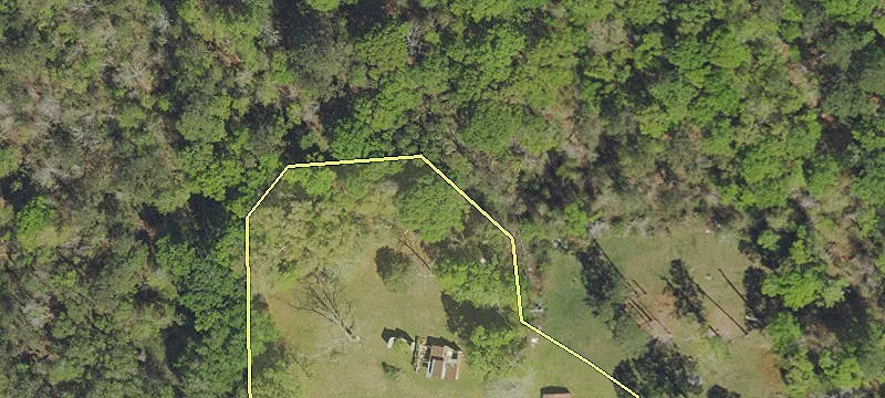Graceville Land with Tiny Homes