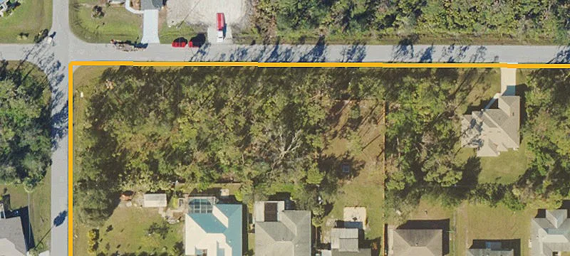 Residential Lot in Gulf Cove