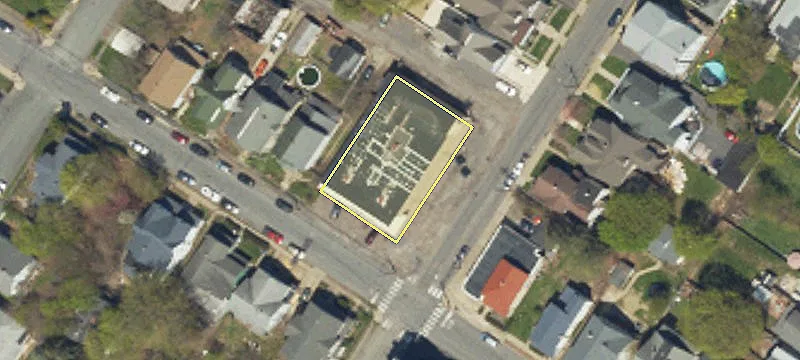 Freestanding Family Dollar Store