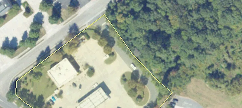 Retail Property Near National Tenants