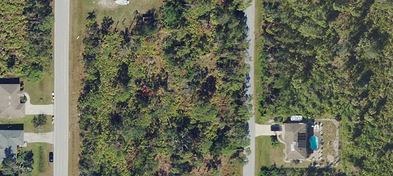 Residential Lot in Gulf Cove