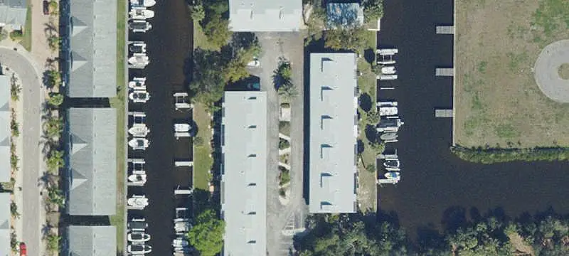 Waterfront Lot Near Gulf