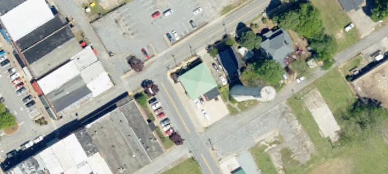 Belton Commercial Building in District