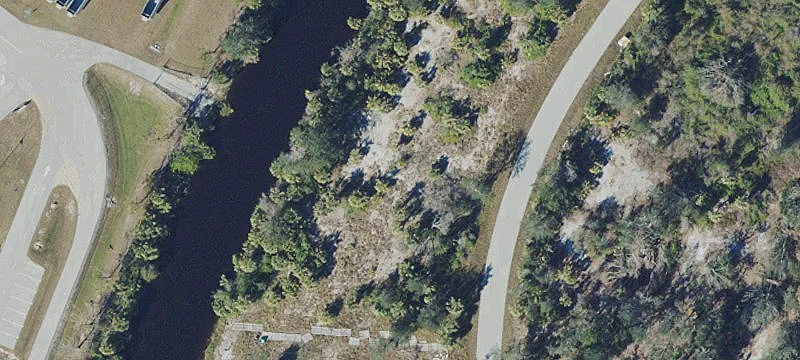 Waterfront Land on Sioux Waterway