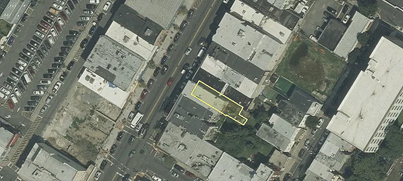 Prime Retail Space in West