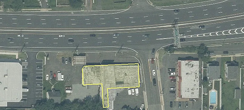 12,000 SF Commercial Building For Rent