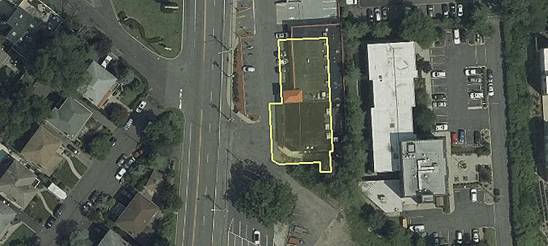 Retail Space in Fort Lee