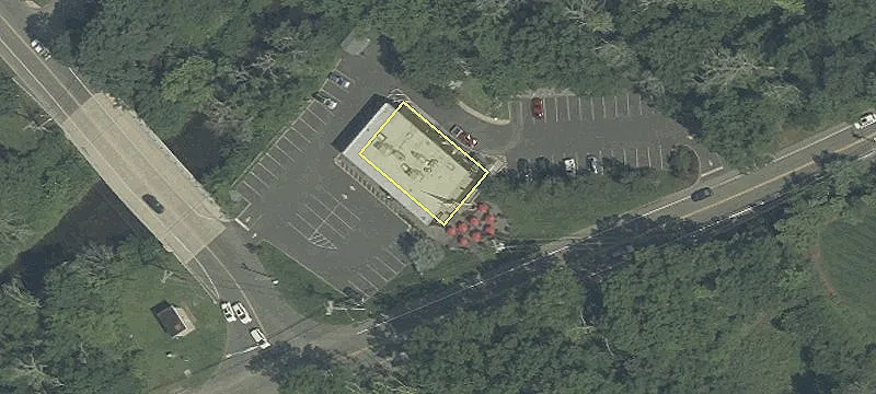 Versatile Commercial Space on Ridgedale