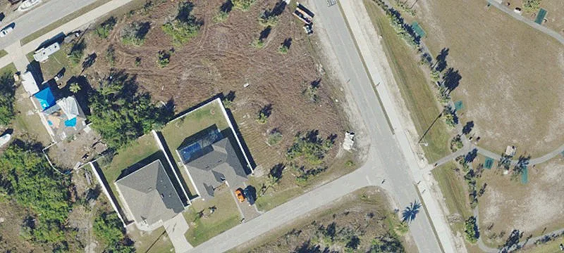 Spacious Corner Lot in Paradise